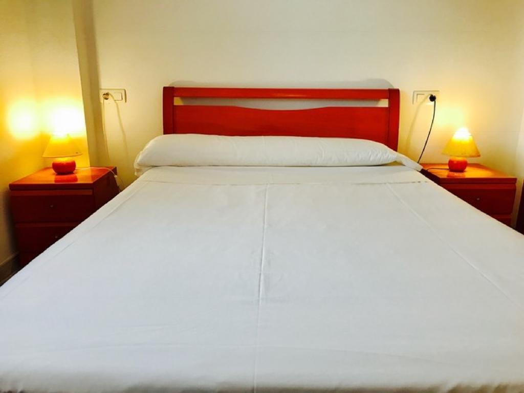 Apartamentos Boutique Playa Кабанес Экстерьер фото